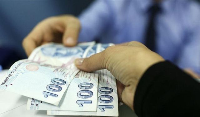 Çalışan emeklilere 5 bin lira ikramiye yarın yatırılacak