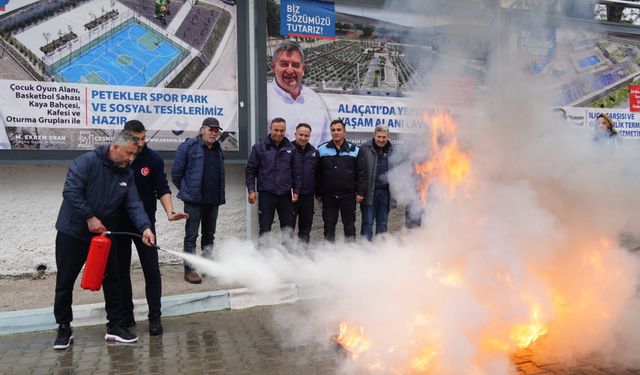 İzmir İtfaiyesi’nden Çeşme Zabıtası'na eğitim