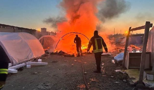 Hatay’daki çadır kentte yangın paniği