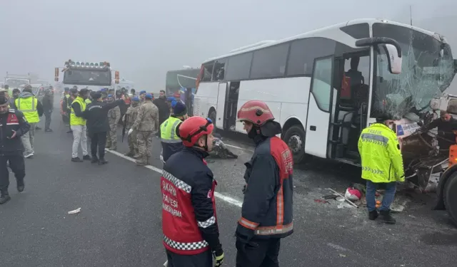 7 araç birbirine girdi... Onlarca ölü ve yaralı var