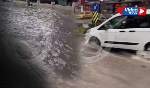 Sağanak yağış İzmir'i vurdu... Buca'da yollar suya gömüldü!