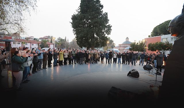 Efes Selçuk’ta Uğur Mumcu ve demokrasi şehitleri anıldı