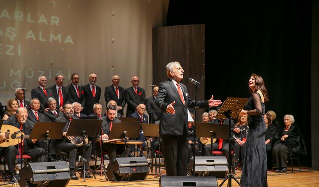 Bilge Çınarlar’dan Türk Sanat Müziği Konseri