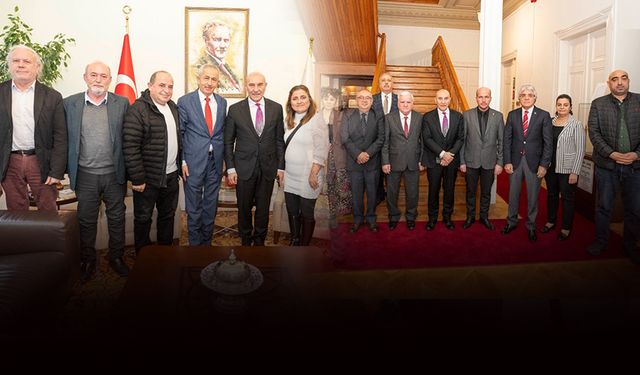 Başkan Soyer’e destek ziyaretleri devam ediyor... "Sizi tekrar görmek istiyoruz"