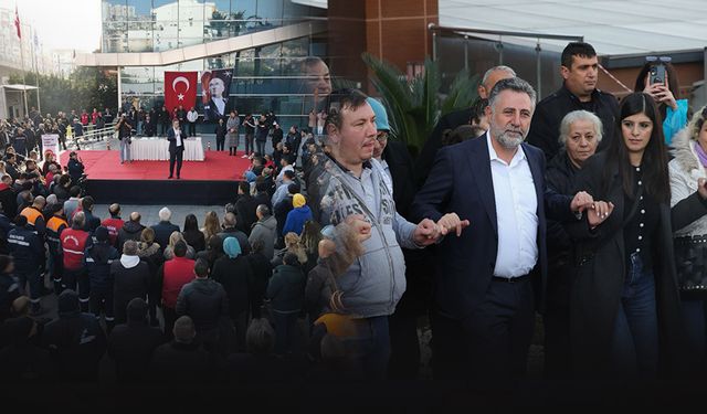 Bayraklı Belediyesi'nde zam halayı... 'Ahlakımla, vicdanımla başkanlık yaptım'