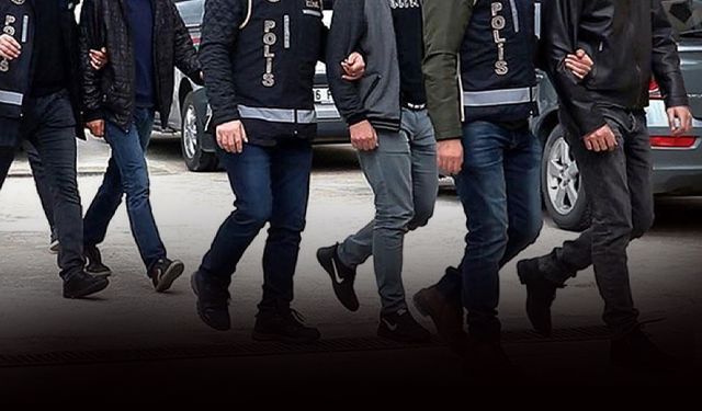 İzmir'de FETÖ/PDY operasyonu... 14 kişi gözaltında!