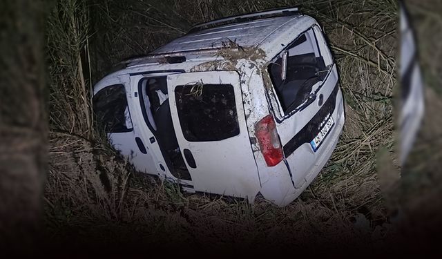İzmir'de devrilen araçta 5 kişi yaralandı