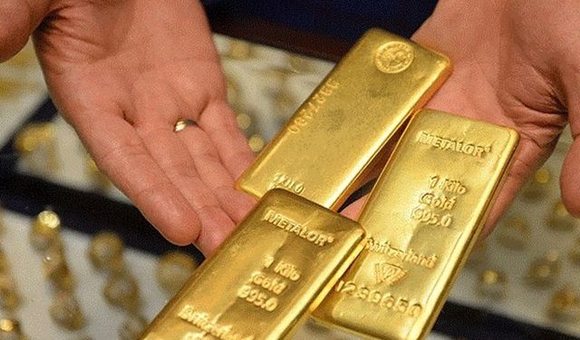 Altının ons fiyatı rekor yeniledi