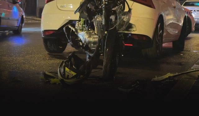 İzmir'de feci kaza: Motosiklet sürücüsü ağır yaralandı