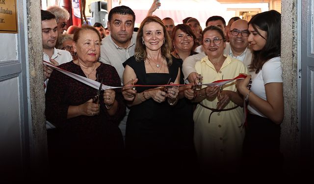 Konak Belediyesi emeklilerin yanında... ‘Mutluluk Kahvesi’ hizmete açıldı