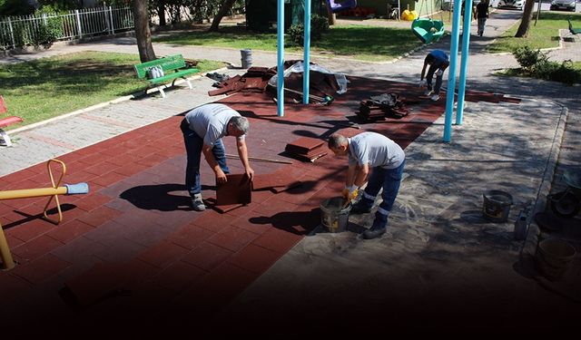 Karşıyaka’da parklar yenileniyor, yeşil doku güçleniyor