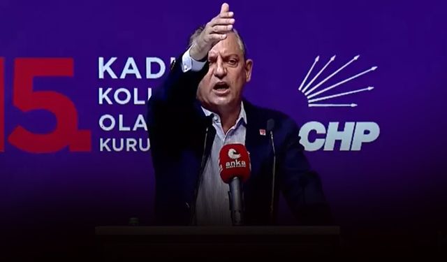 Çiğli Belediyesi'nden işten çıkarılan işçiler slogan attı, Özel tepki gösterdi... Burası yeri değil!