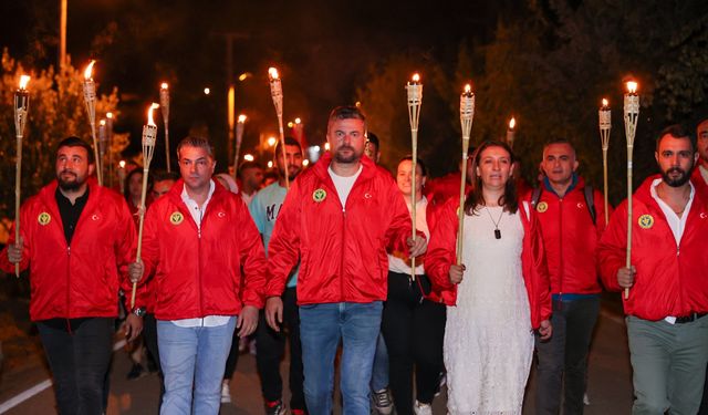 Başkan Görkem Duman, Bucalı gençlerle Kocatepe’de