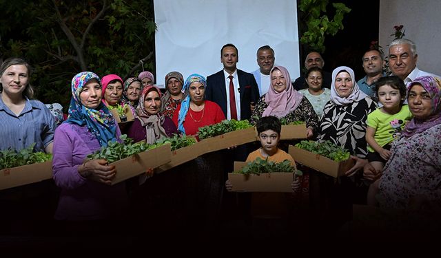 Bornova’da tarıma destek... Yerel tohum ve fide dağıtımı başladı!