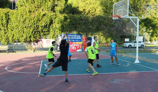 Genç sporcular Zafer Turnuvası’nda bu kez basketbol için yarıştı