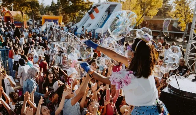 Çeşme Festivali 90'lar temasıyla düzenlenecek