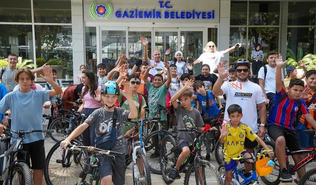 Gaziemirliler kentleri ve sağlıkları için spor yaptı