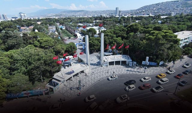 Kültürpark'ın tarihi kapıları yeni yüzüyle İzmirlileri karşılıyor!