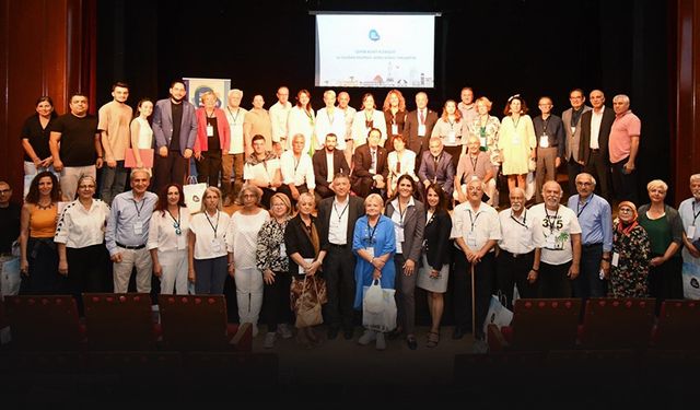 İzmir Kent Konseyi toplandı... Meclise gidecek gündem maddeleri seçildi!