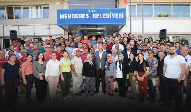 Menderes'te imzalar emekten yana atıldı