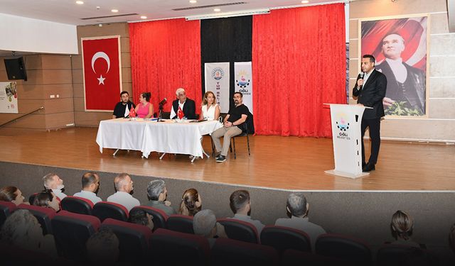 Çiğli Belediyesi'nde memurların yüzünü güldüren imza