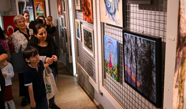 Ekim Geçidi 23. Yıl Sergisi Bornova’da sanatseverlerle buluştu