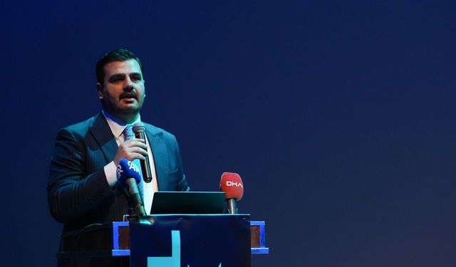 İzmir'de dijital dönüşüm ele alındı