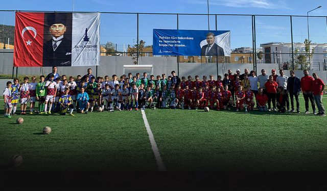 Cumhuriyet Kupası dostluk içinde tamamlandı