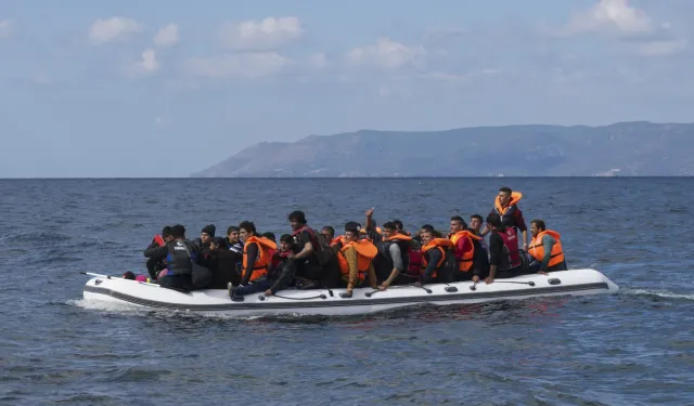 Yunan unsurlarının geri ittiği 29 kaçak göçmen kurtarıldı