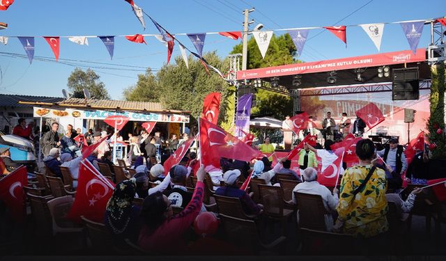 29 Ekim coşkusu İzmir'in dört bir yanına taşındı... Yüksek bütçeli konser vurgusu