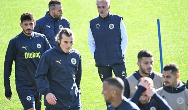 Fenerbahçe'de kadro açıklandı! 4 eksik var...