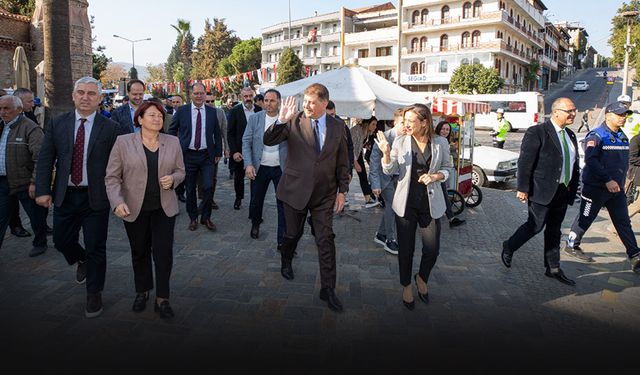 Başkan Tugay’dan Selçuk turu... "Tarihe geçecek bir dönem olacak!"