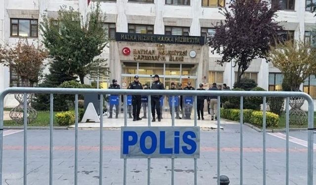 TBB: Belediye başkanları derhal görevine iade edilmeli