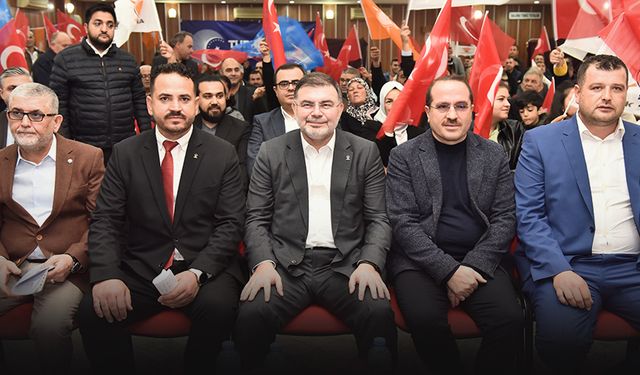 AK Parti İzmir'de kongre mesaisi tam gaz... Saygılı'dan dikkat çeken parti içi mesajlar