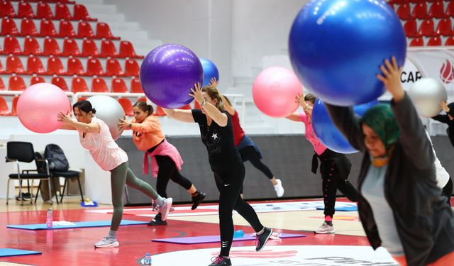 Aliağa Belediyesi’nden kadınlara özel Pilates ve Aerobik kursu