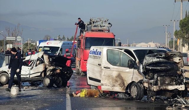 Muğla'da zincirleme trafik kazasında 7 kişi yaralandı