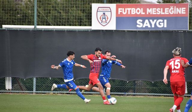 Altınordu evinde Batman Petrolspor'a karşı