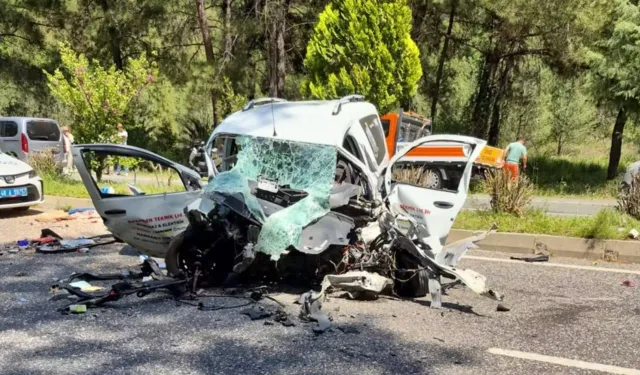 Marmaris'te 4 araç zincirleme kazaya karıştı... 1 ölü, 4 yaralı