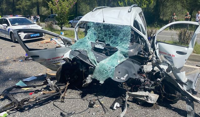 Muğla'da 4 aracın karıştığı kazada 2 kişi öldü, 2 kişi yaralandı