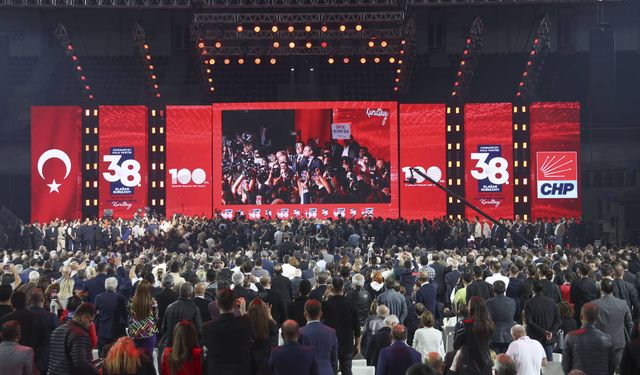 CHP'de kurultaya 2 gün kala flaş karar... İzmir delegesi ihraç edildi!