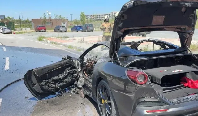 İstanbul'da 20 milyonluk araç alev alev yandı