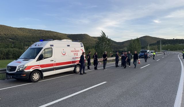 Kütahya'da bariyere çarpan motosikletin sürücüsü öldü