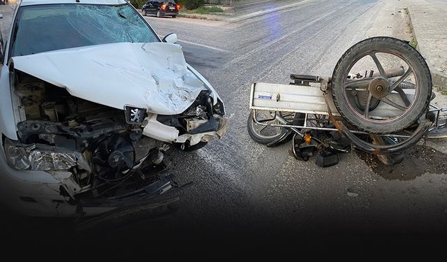 Motosiklet ile otomobil çarpıştı... Feci kazada karı koca öldü