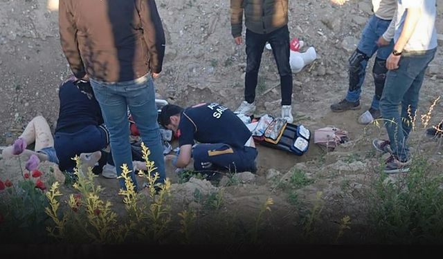Yoldan çıkıp takla atan motosikletteki 2 kişi öldü