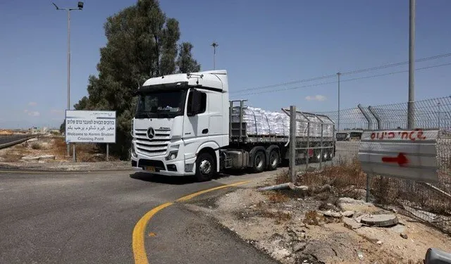 İsrail, Gazze'ye 5 TIR'lık yardıma izin verdi