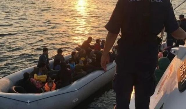 Bodrum’da 26 kaçak göçmen ile 2 göçmen kaçakçısı yakalandı