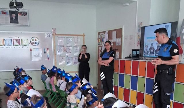 Anaokulu öğrencilerine polislik anlatıldı