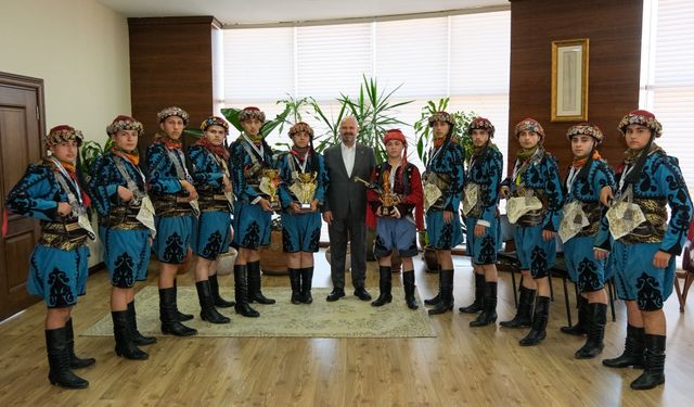 Menemen'e Türkiye Şampiyonluğu gururu!