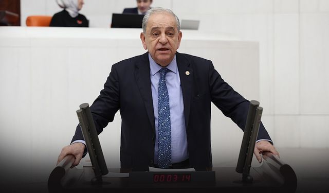 CHP’li Nalbantoğlu’ndan İzmir yangını çıkışı... “Ormanlar kül oluyor, Gediz Elektrik sessiz!”