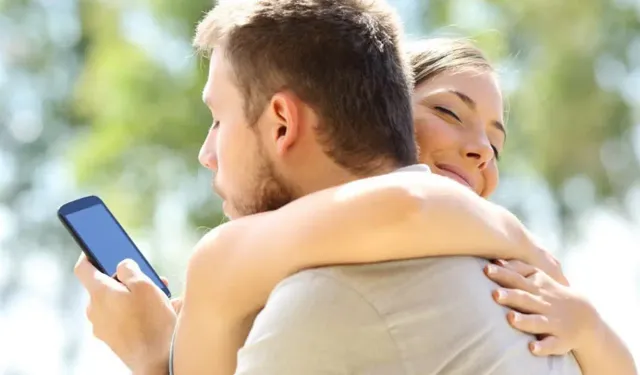 Partnerini en çok aldatan meslekler belli oldu